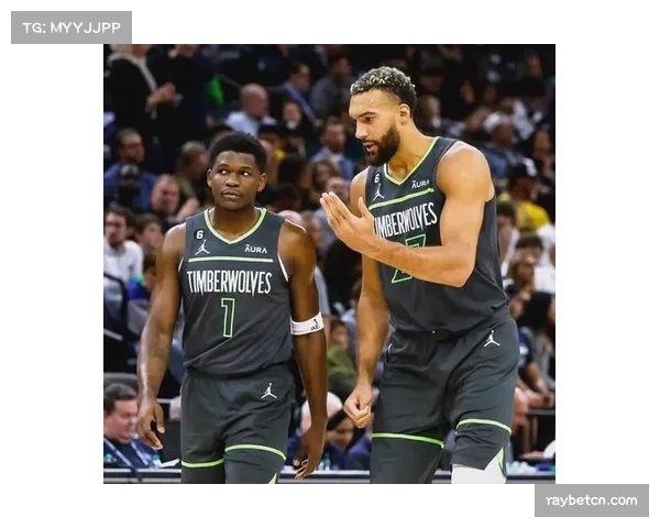 爱德华兹膝伤炎症缺阵评估 森林狼进攻效率滑坡排名承压 爱德华兹膝伤炎症缺阵评估 森林狼进攻效率滑坡排名承压